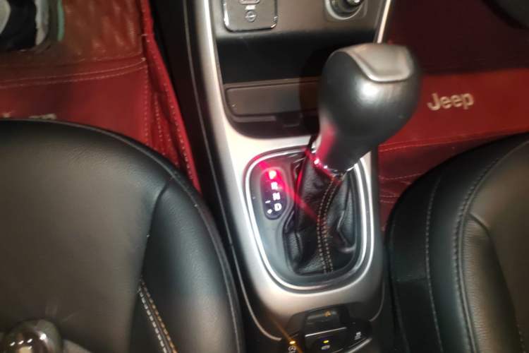 Used Jeep Compass 2017 200T Automatic Family Edition
