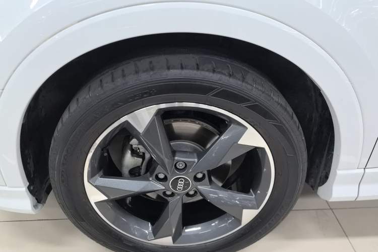 Used Audi Q3 2023 35 TFSI Fashion Dynamic Model (1.5T)