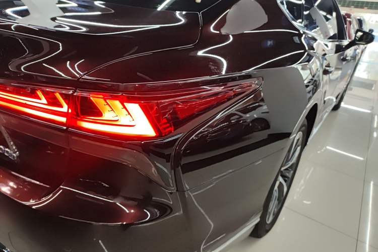 Used Lexus LS 2021 500h Excellence Edition