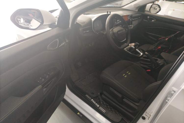 Used Baojun RM-5 2019 1.5L Manual Elite Edition with 24-hour Online Service 5 Seats
