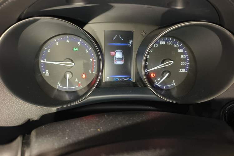 Used Toyota IZOA 2022 2.0L SPORT Edition
