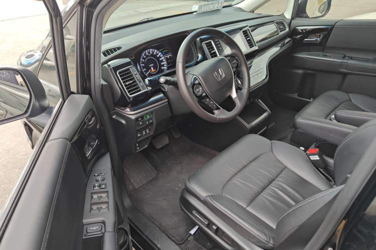 Used Honda Elysion 2019 2.0L Hybrid Luxury Edition