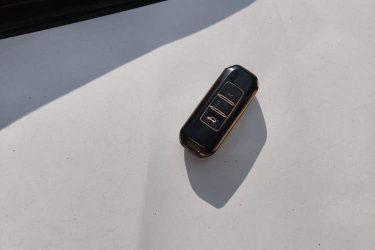 Used Baojun 730 2017 1.8L iAMT Prestige Version 7 Seats Vehicle Key