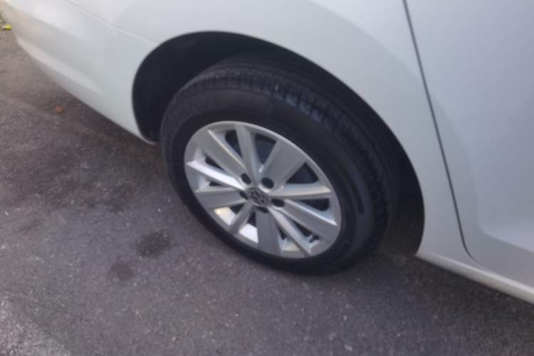 Used Volkswagen Jetta 2015 Value Edition 1.6L Automatic Comfort Version
