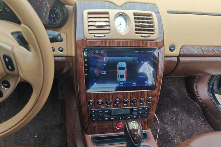 Used Maserati President 2010 4.2L Elite Edition Audio And AC Panel