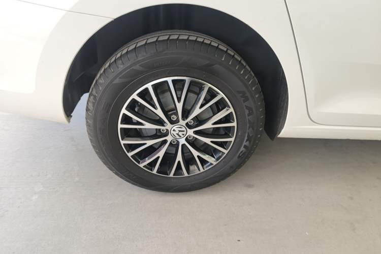 Used Volkswagen Santana 2019 1.5L Manual Fashion Edition China VI Standard
