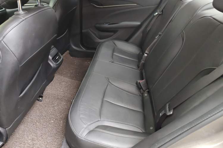 Used Buick GT 2019 18T Automatic Connected Elite Model China VI Standard Left Rear Seat