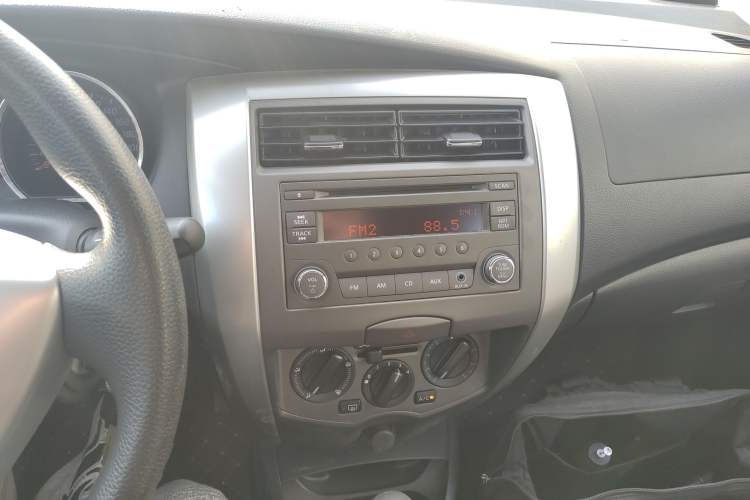 Used Nissan Livina 2013 Jinrui 1.6XL CVT Comfort Edition