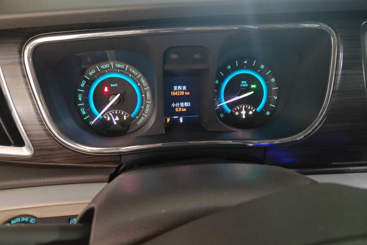 Used Buick GL8 2011 3.0L GT Luxury Business Haoya Edition