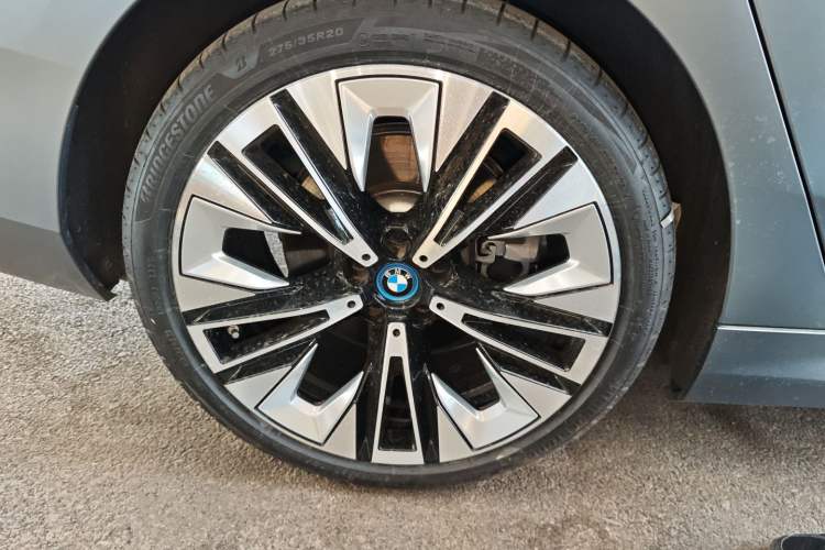 Used BMW i5 2025 xDrive 50L Luxury Package