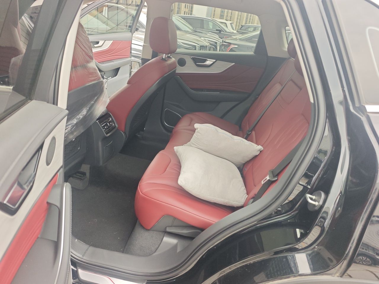 Hongqi HS5 2025 2.0T Two-Wheel Drive Flagship Pro Edition - Chinese Trim Xiang — снимка 14