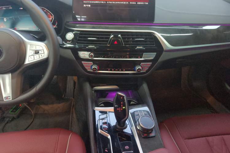 Used BMW 5 Series 2022 Second Facelift 525Li M Sport Package
