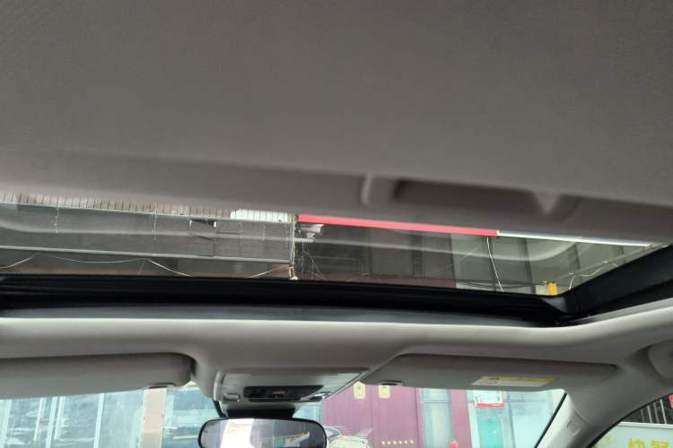 Used Honda Accord 2025 260TURBO Luxury Edition Headliner