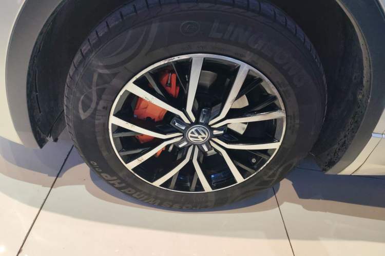 Used Volkswagen Tiguan L New Energy 2019 430 PHEV Hybrid Flagship Model Left Front Wheel Hub