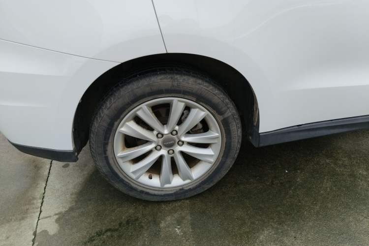 Used Haval H2 2016 Red Label 1.5T Manual Two-Wheel Drive Prestige Model Right Rear Wheel Hub