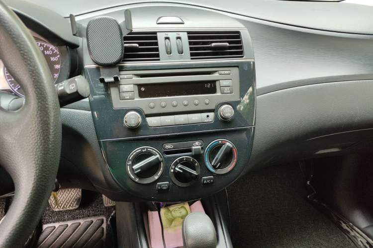 Used Nissan Tiida 2011 1.6L CVT Comfort Model