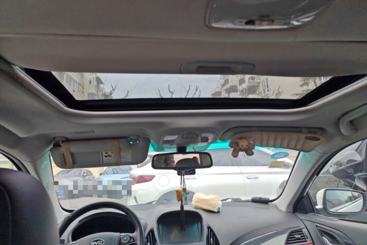 Used BYD Qin New Energy 2014 1.5T Cool Black Knight Flagship Model
