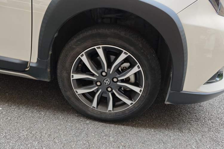 Used Toyota YARiS L Zhi Xuan 2020 X-Trail X 1.5L CVT Luxury Edition
