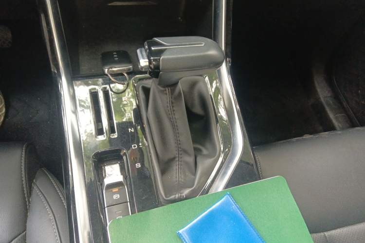 Used Wuling Asta 2021 1.5T CVT Star曜 Edition Gear Lever