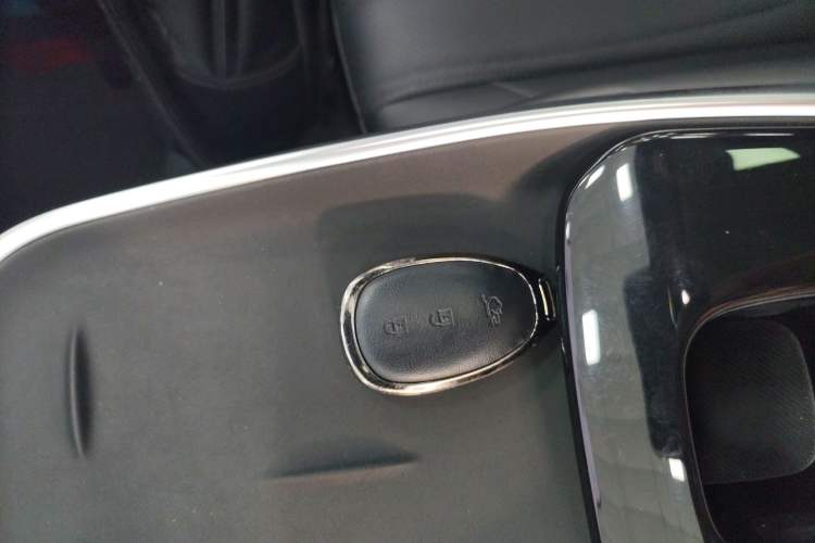 Used CHANGAN NEVO A07 2025 Blue Whale Pure Electric 625 Flagship Model Vehicle Key