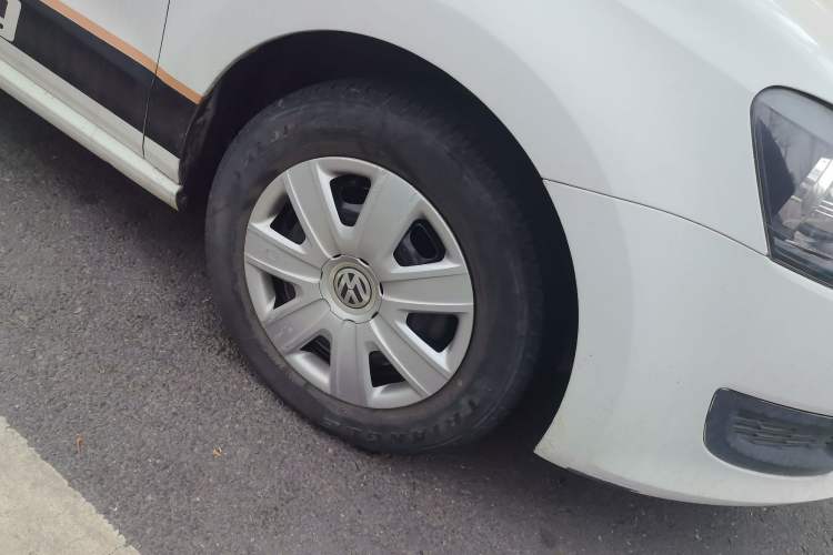 Used Volkswagen Polo 2011 1.4L Manual ZhiLe Edition