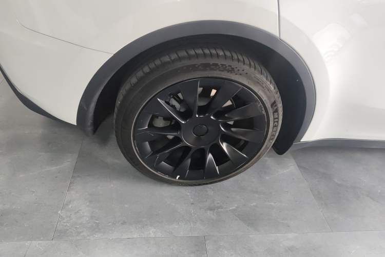 Used Tesla Model Y 2024 Rear-Wheel-Drive Version