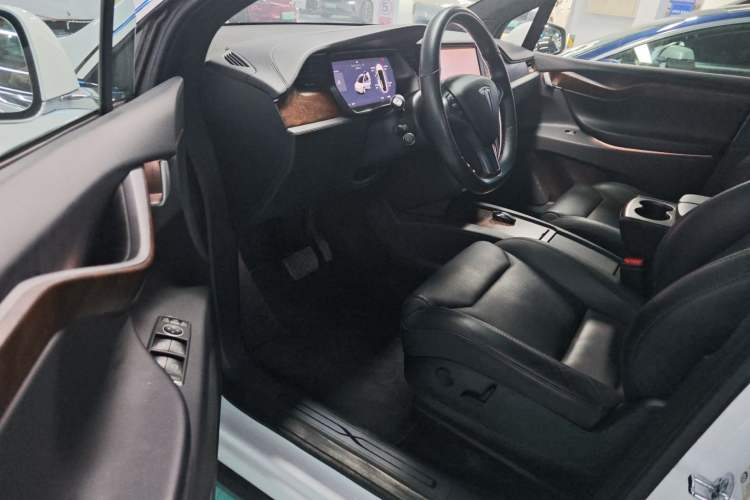 Used Tesla Model X 2017 X 100D Long Range Edition
