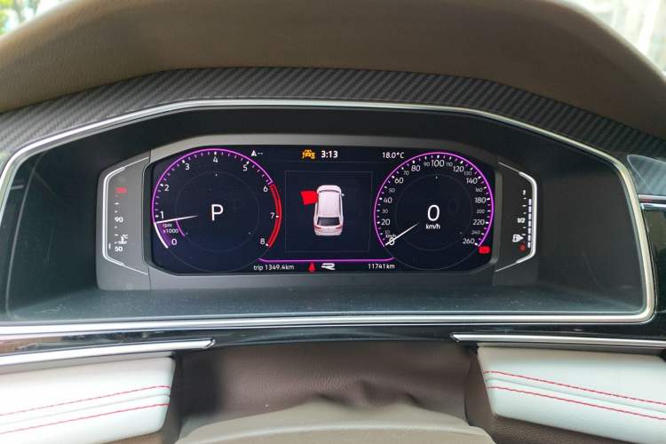 Used Volkswagen Tiguan L 2023 330TSI Automatic Two-Wheel Drive R-Line Flagship Edition Instrument Cluster