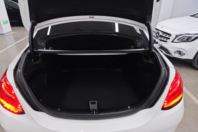 Used Mercedes-Benz C-Class 2018 C 200 Sport Edition Trunk
