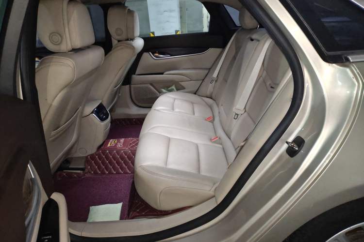 Used Cadillac XTS 2013 28T Comfort Model
