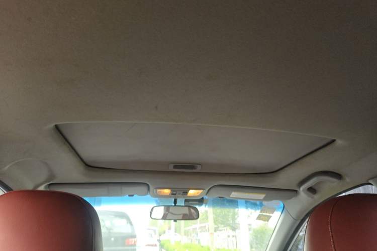 Used Honda Crider 2013 1.8L automatic luxury edition
