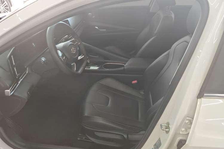 Used Hyundai Elantra 2021 1.5L CVT GLX Elite Edition
