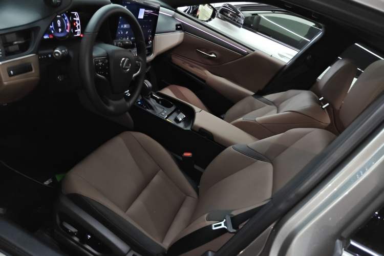 Used Lexus ES 2025 200 Premium Edition