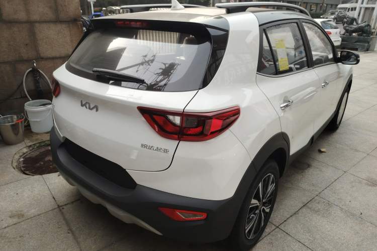 Used Kia kx1 Stonic 2021 1.4L CVT Sunroof Model