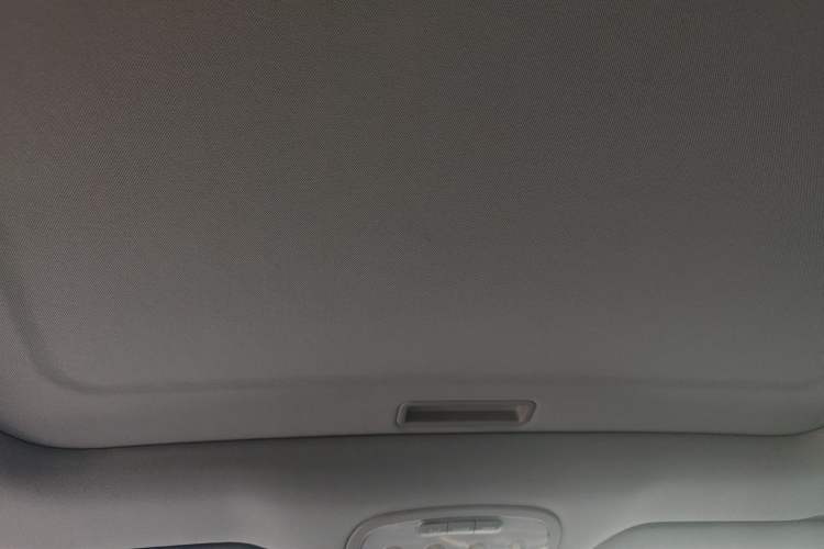 Used SsangYong Chairman 2012 2.8 CW600 Standard Edition Headliner