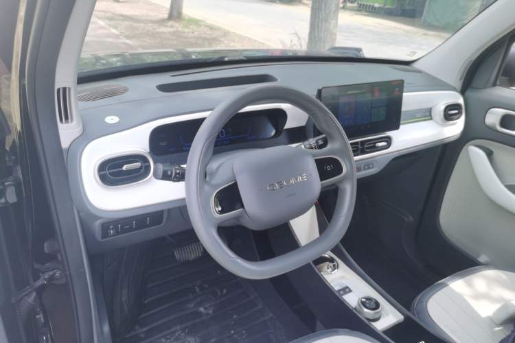 Used Geely Galaxy Panda 2025 210km Panda Kart Center Console