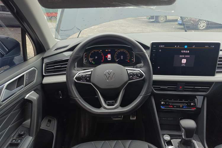 Used Volkswagen Tiguan L 2023 Restyled 330TSI Automatic Two-Wheel Drive R-Line Enhanced Comfort Version Steering Wheel