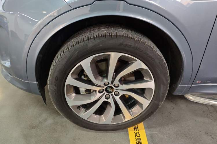 Used Land Rover Discovery Sport 2021 249 PS R-Dynamic S Performance Edition Exterior 2