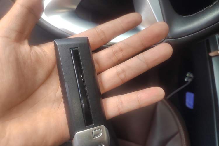 Used Wey VV6 2021 2.0T Two-Wheel Drive Smart Protection+