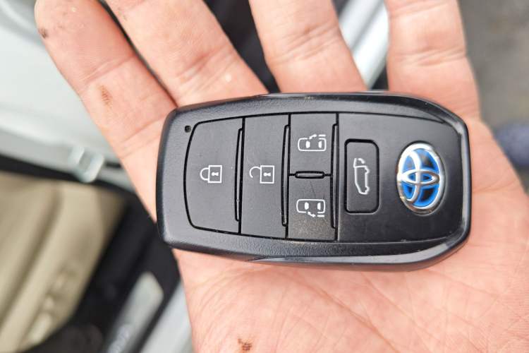 Used Toyota Sienna 2023 2.5L Hybrid Ultimate Edition