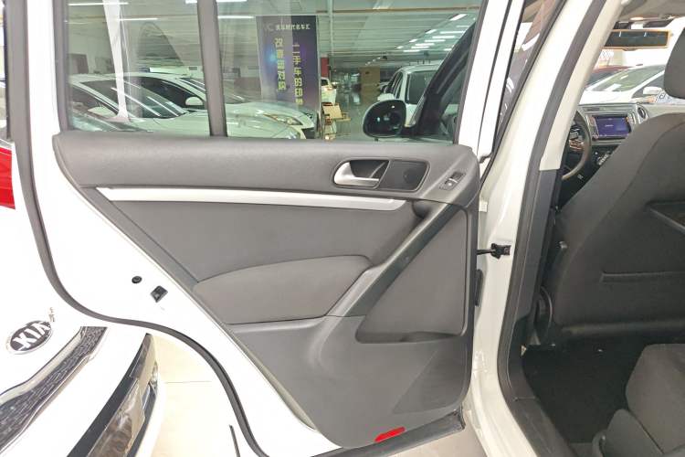 Used Volkswagen Tiguan 2016 2.0 TSI Four-Wheel Drive Standard Version