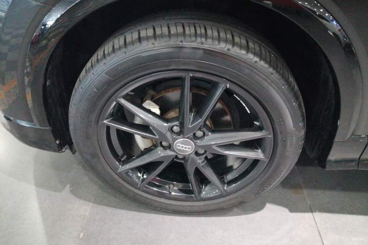 Used Audi Q2L 2021 35 TFSI Fashion Dynamic Model
