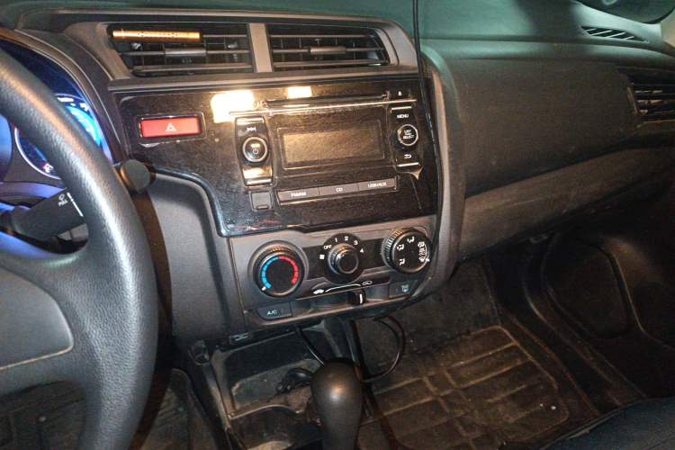 Used Honda Fit 2016 1.5L LXS CVT Comfort Sunroof Version
