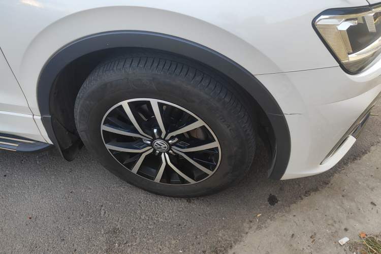 Used Volkswagen Tiguan L New Energy 2019 430 PHEV Hybrid Luxury Edition Right Front Wheel Hub