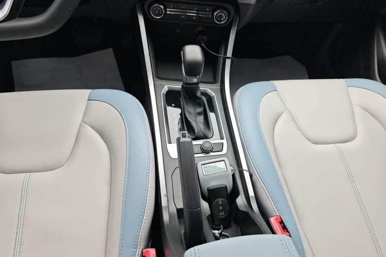Used Chery Tiggo 3X 2022 PLUS 1.5L CVT Fashion Edition Gear Lever
