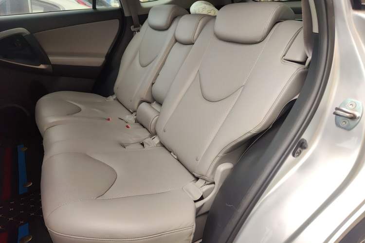 Used Toyota RAV4 2006 2.4 Luxury Model Left Rear Seat