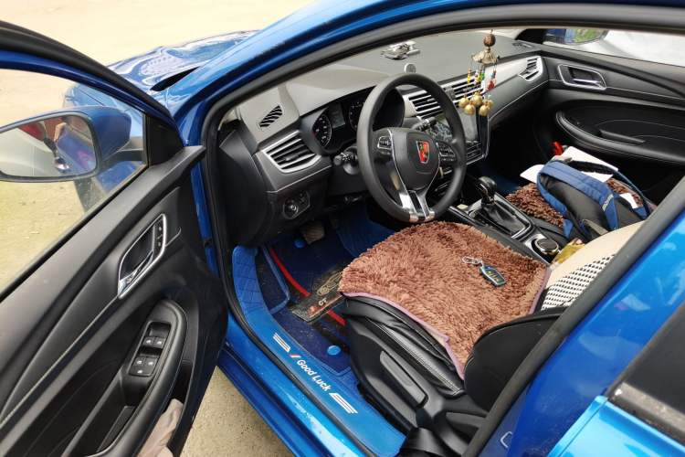 Used Roewe i5 2020 1.5L Automatic 4G Connected Linghao Edition Left Front Seat