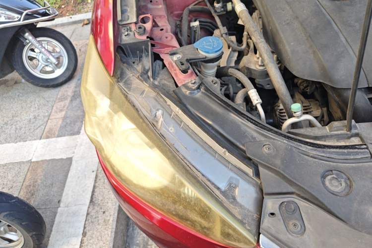 Used Mazda CX-5 2015 2.0L Manual Two-Wheel Drive Comfort Version
