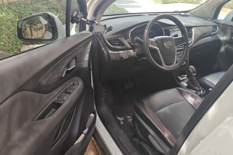 Used Buick Encore 2018 18T Automatic Two-Wheel Drive Urban Leading Model