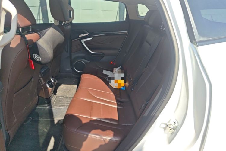 Used Wey VV7 2017 2.0T Flagship Model Left Rear Seat